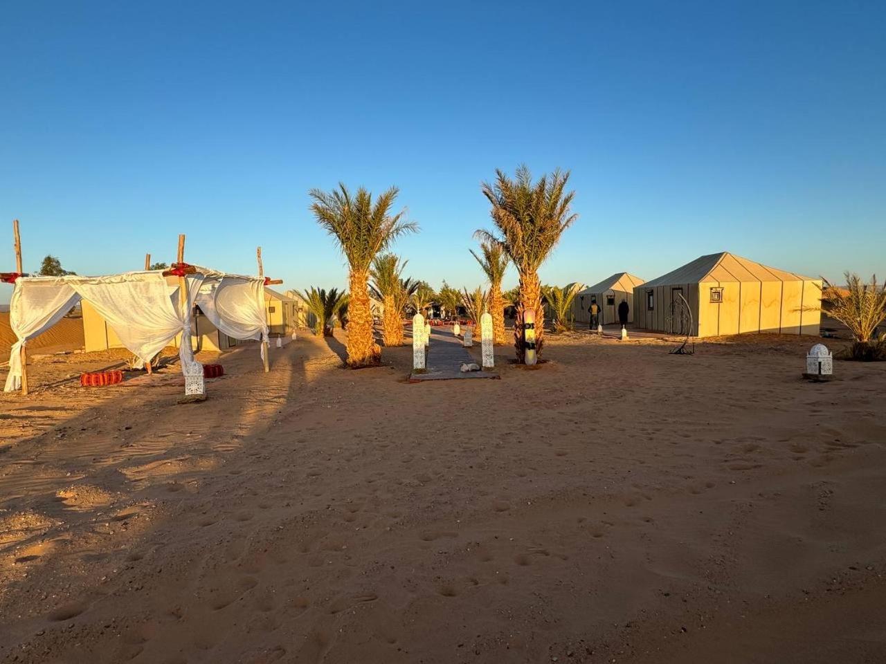 Erg Chebbi Sahara Camp Hotel Merzouga Eksteriør billede